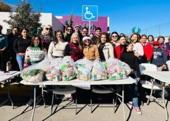APOYA INM CON DESPENSAS Y CENAS NAVIDEÑAS-