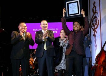 Gobernador Durazo clausura con gran éxito actividades de la 39 edición del FAOT