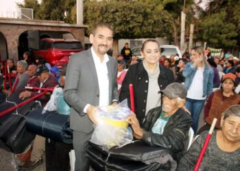 Atiende alcalde Juan Jesús Flores a más colonias Huatabampenses