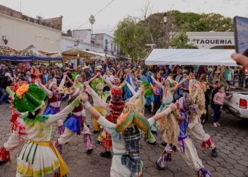 Se conjugan en La Alameda la música, baile, e historia literaria
