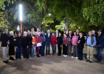 Entrega Toño Astiazarán rehabilitación a parque de la colonia Santa Fe