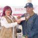Reciben tarjetas de pensión del bienestar 522 adultos mayores y con discapacidad