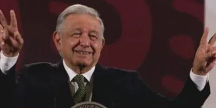 AMLO asegura que economía mexicana crecerá 3.5% en 2024