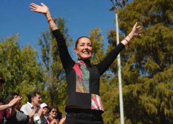 Promete Sheinbaum equipo “desde la presidencia” con Clara Brugada