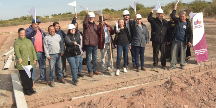 Da banderazo elías retes a construcción de canchas de usos múltiples en bacabachi y chirajobampo