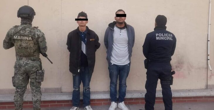 Captura sspm y marina a dos sujetos con arma de fuego por robo con violencia