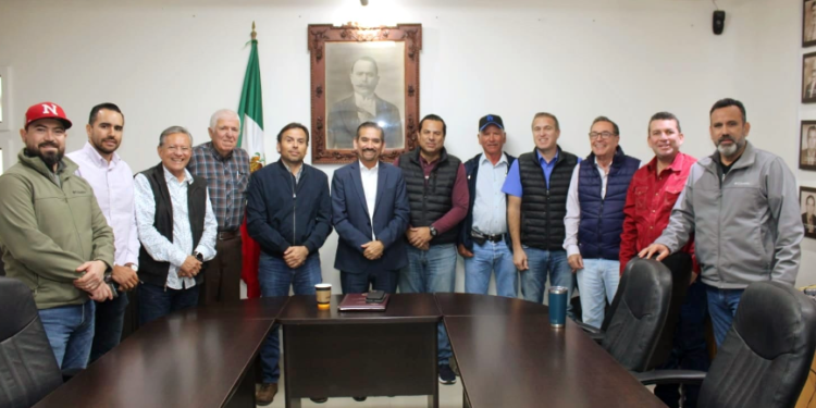 Fructífera reunión de trabajo entre el gobierno municipal y comités de colonos de las bocas