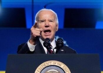 Ofrece Biden cerrar frontera si se aprueba ley migratoria