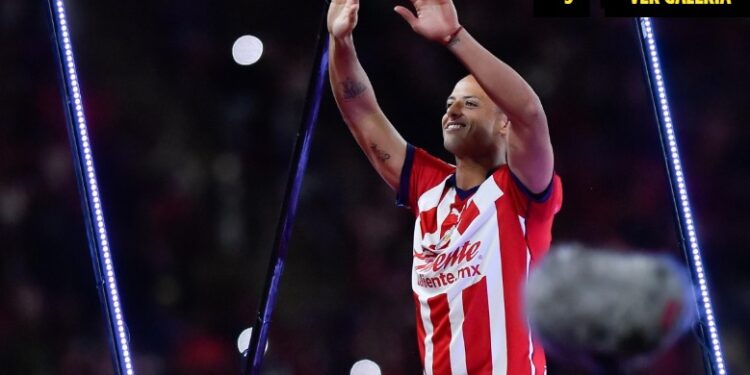 ‘Chicharito’ se conmueve hasta las lágrimas en su presentación con Chivas