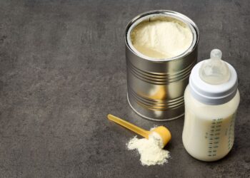 Cofepris alerta por contaminación bacteriana en fórmula láctea Nutramigen