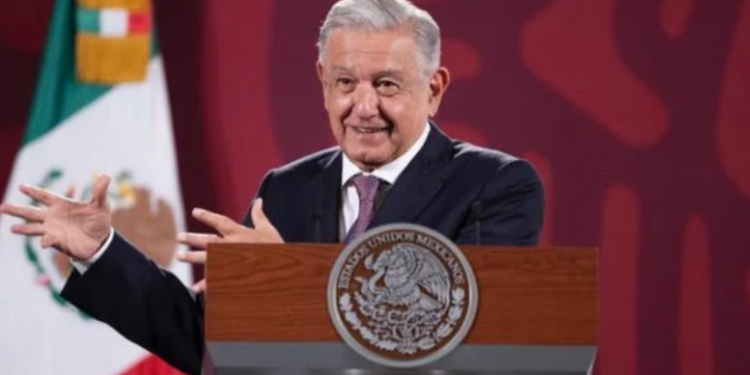 López Obrador presentará el 5 de febrero reforma electoral, al Poder Judicial y otras