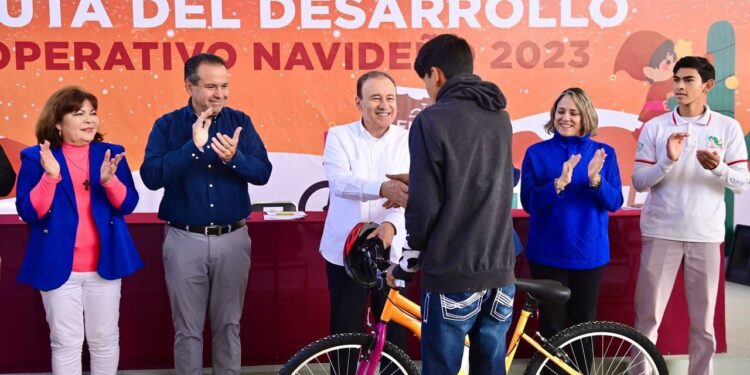 Beneficiamos a jóvenes y familias en situación vulnerable con programas En Bici y Mano con Mano: Alfonso Durazo