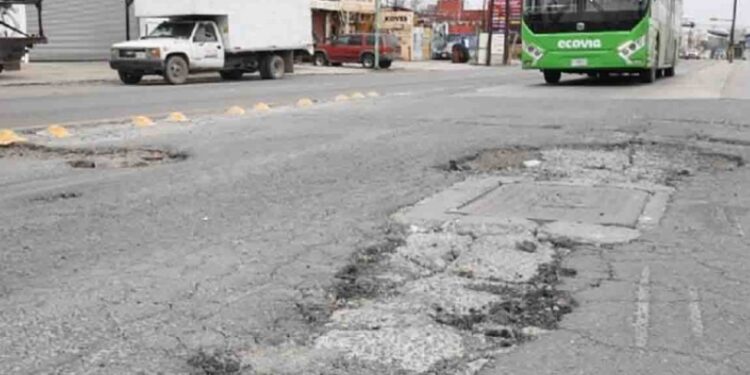 Tardan hasta 2 horas en pasar los camiones, se quejan en NL