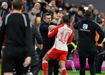 Le dan su castigo a técnico por manotazo a Leroy Sané