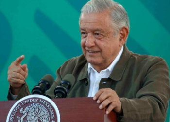 No son ciertos los dichos de Sanjuana Martínez sobre ofrecimiento de STPS: AMLO