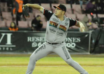 En extrainnings Naranjeros vence 3-2 a Navojoa y se coloca al frente en la serie