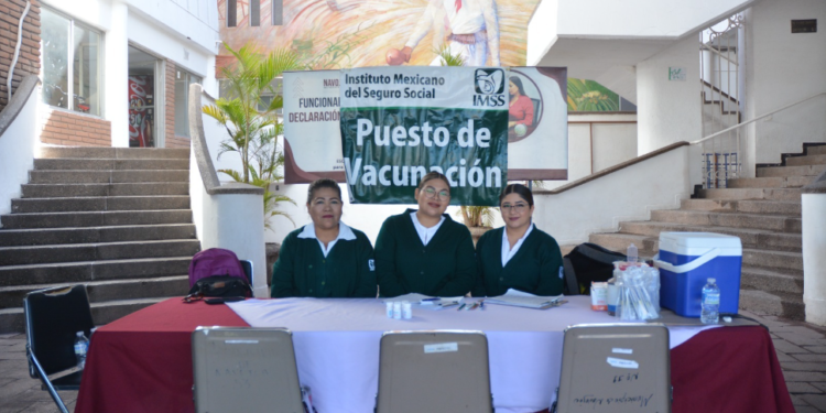 Inician salud Navojoa e IMSS jornadas de vacunación