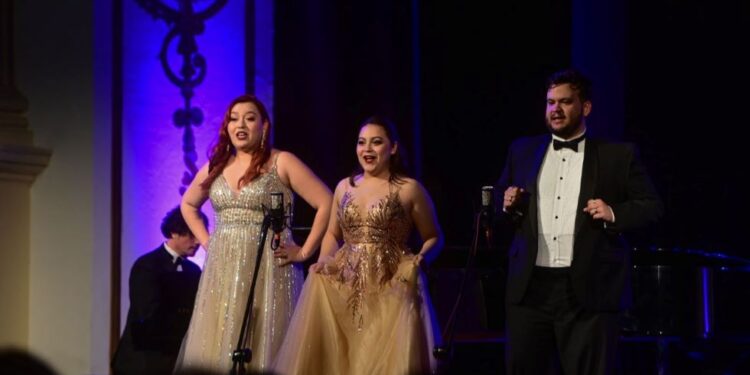 Talento joven sonorense destaca en la 39 edición del FAOT