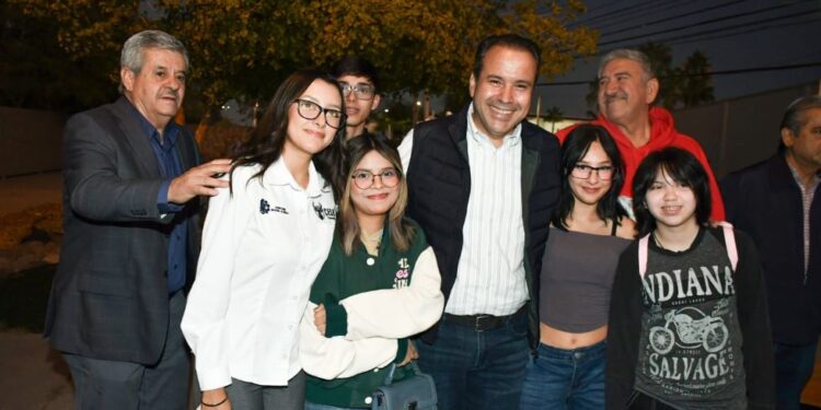 Lleva Toño Astiazarán Camina Segura al exterior del ITH