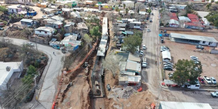 Construye mano de obra nogalense el embovedado de la Avenida Tecnológico