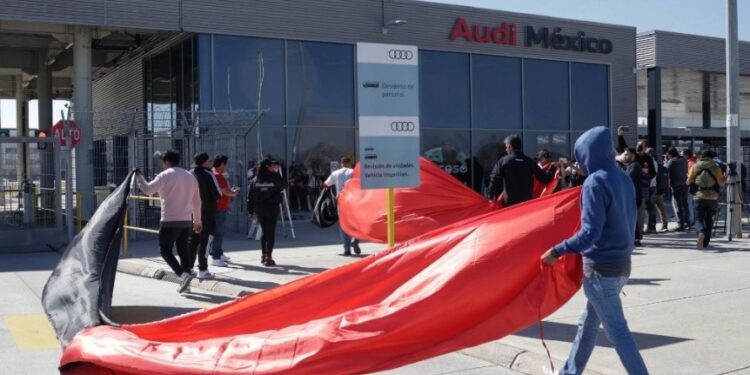 Concluye huelga en Audi tras 25 días de paro