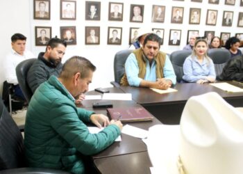 Fructífera Reunión De Trabajo Del Alcalde Juan Jesús Flores Con Comisariados De Los Ejidos Del Sur