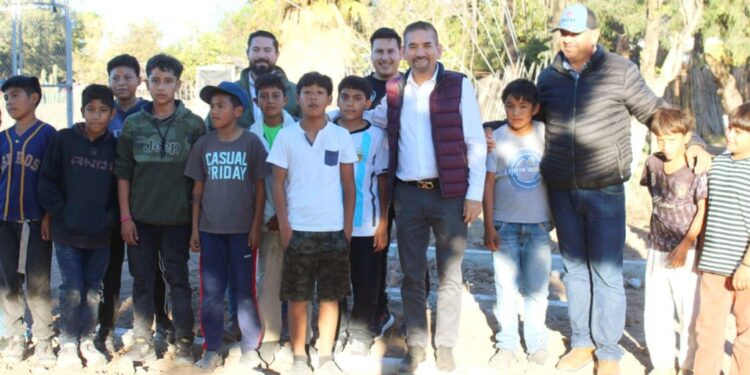 Formaliza el alcalde Juan Jjesús Flores arranques de mas obras de CECOP