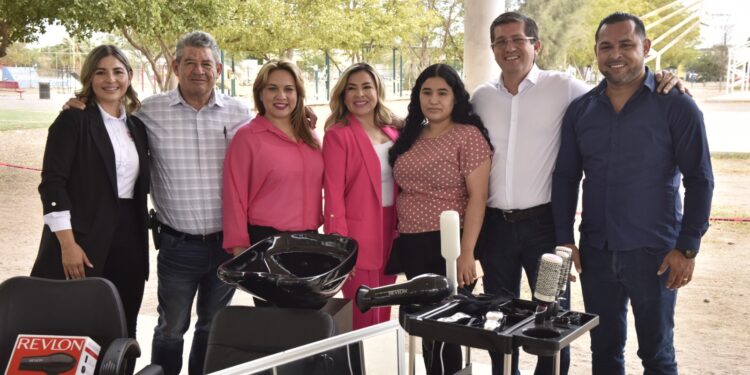 Reciben Navojoeses Apoyos De Programas Del Dif “Mujer Emprende” Y “Yo Puedo”
