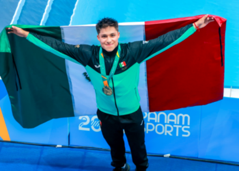 ¡Oro para México! Osmar Olvera gana medalla en Mundial de Natación