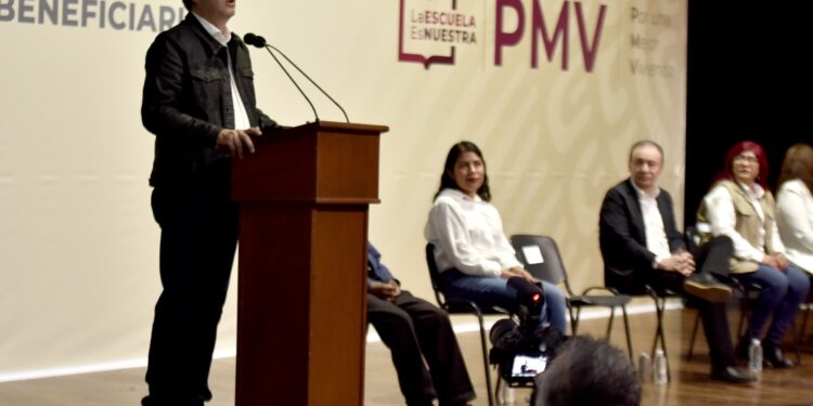 Otorga Gobernador Durazo Apoyos A 252 Escuelas Y 310 Familias Para Viviendas
