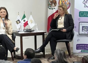 En Unison, comisionada del INAI habla sobre transparencia, comunicación y periodismo