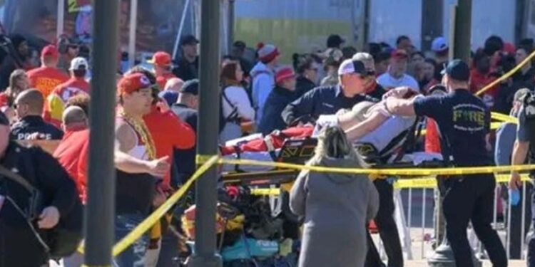 Reportan un muerto y nueve heridos en tiroteo durante el desfile de los Chiefs en Kansas City