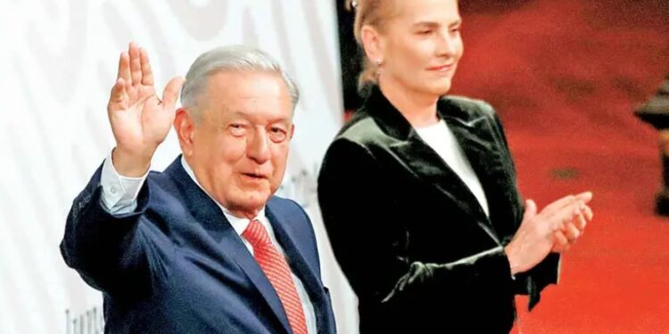 Ejecutivo delinea nuevo rostro del Estado mexicano