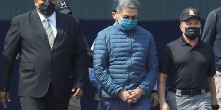 Juan Orlando Hernández, expresidente de Honduras, al banquillo en EU por narcotráfico