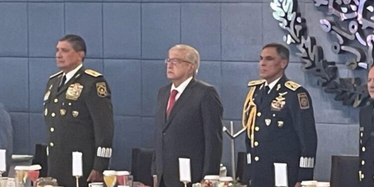 Participación histórica de Fuerzas Armadas en infraestructura ha impulsado el desarrollo del país: AMLO