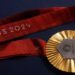 París 2024 dará medallas con un fragmento de la Torre Eiffel