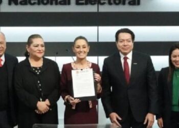 Sheinbaum registra oficialmente su candidatura ante el INE