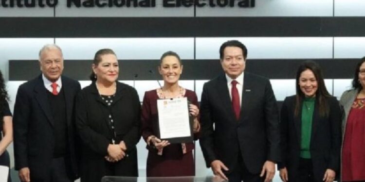 Sheinbaum registra oficialmente su candidatura ante el INE