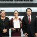 Sheinbaum registra oficialmente su candidatura ante el INE