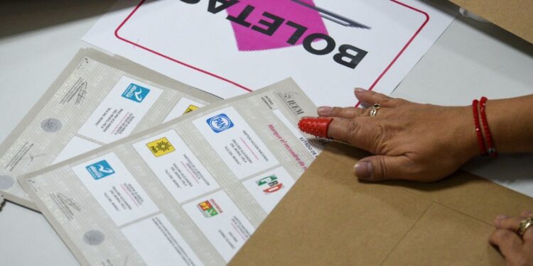 Se registran 150 mil mexicanos para votar desde el extranjero