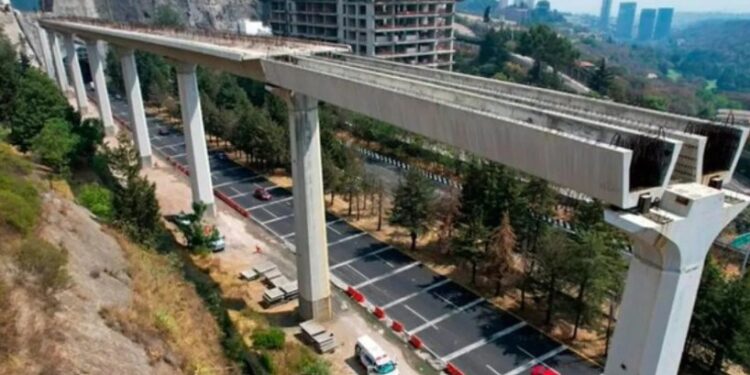 AMLO supervisará pruebas del segundo tramo de El Insurgente, de Lerma a Santa Fe