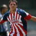 ‘Chicharito’ le tiene tomada la medida a Pumas… no en Guadalajara