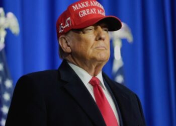 Afirma republicana que Trump violó la Constitución, busca inhabilitarlo a la reelección