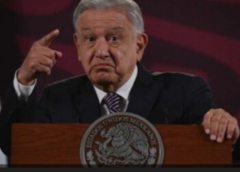 «Nninguna ley está por encima de la autoridad política»: López Obrador
