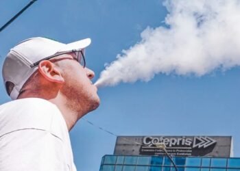 Apoya Cofepris reforma para prohibir vapeadores