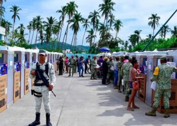 Van 190 mil 750 paquetes de enseres domésticos entregados en Guerrero: Sedena