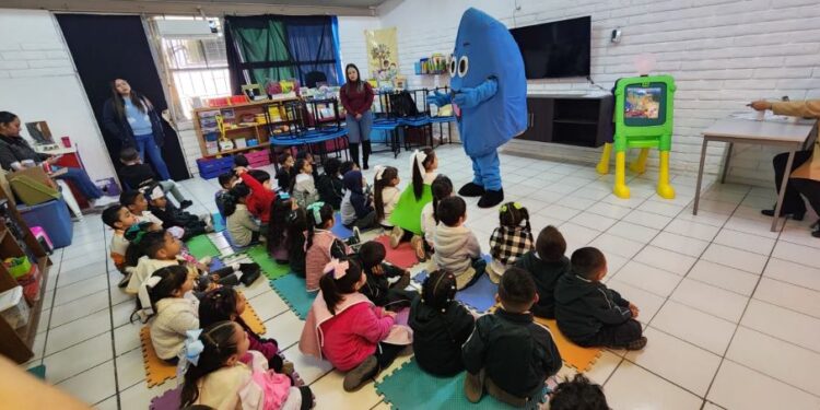 Concientizan sobre uso el adecuado de agua en Nogales