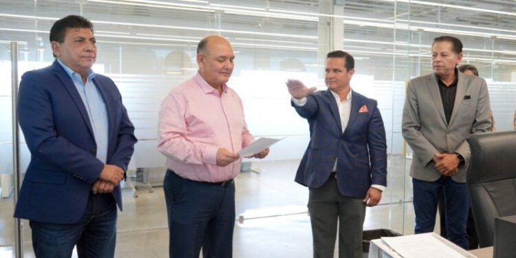 Toma protesta nuevo director de Oomapas