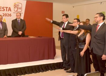 Participa Gobierno Municipal en la toma de protesta de la Sociedad Médica