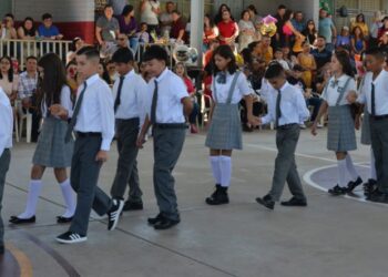 Recomienda SEC Sonora realizar graduaciones escolares en los planteles